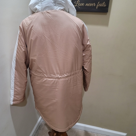 Nike Coat - Picture 3 of 6